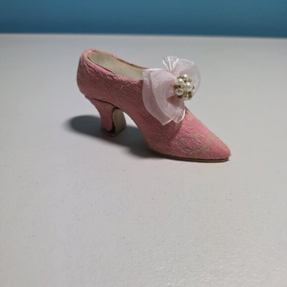 EUC Putting on the Ritz Tiny Shoe - Picture 7 of 7